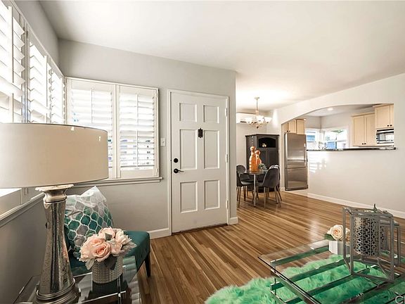 5th image of 6108 Dunrobin Ave