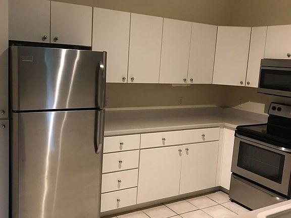 4th image of 9550 E Thunderbird Rd Unit 256
