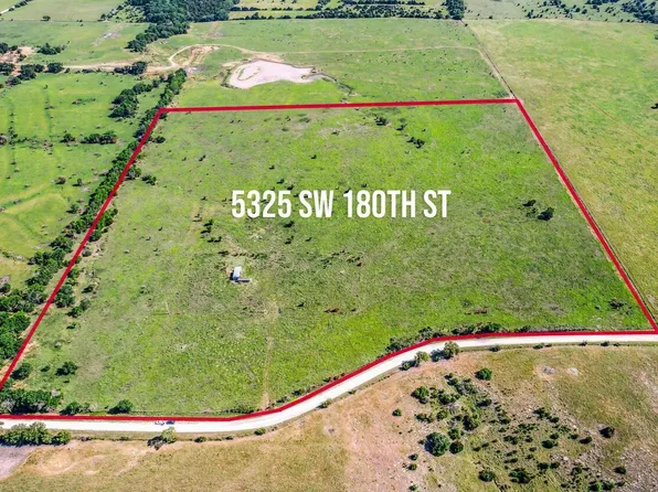 5325 SW 180th St, Douglass, KS 67039