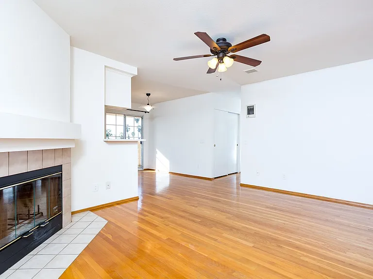 4163 Cleveland Ave — Photo 3