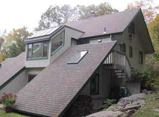 95 Newtown Tpke, Weston, CT 06883