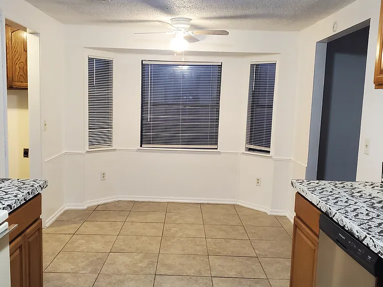9609 Blue Bonnet Pl — Photo 2