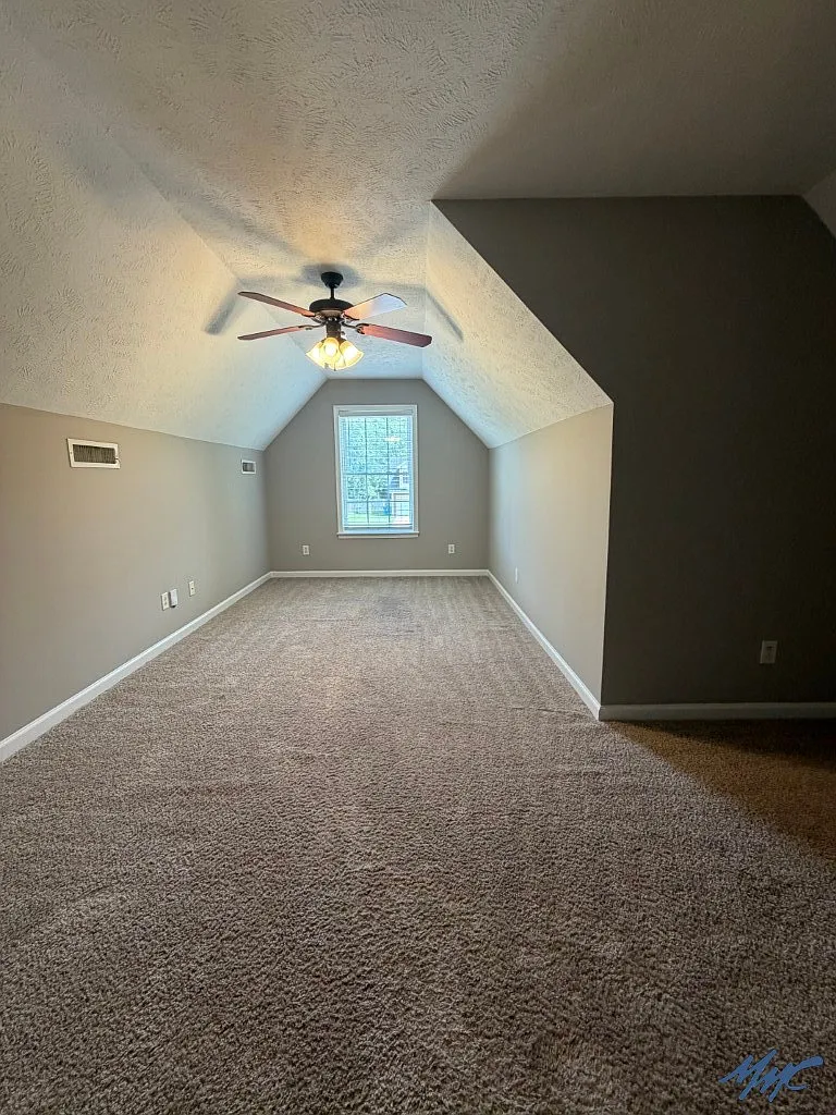 3 bed, 2.0 bath, 1624 sqft, $1,995 — Photo 4