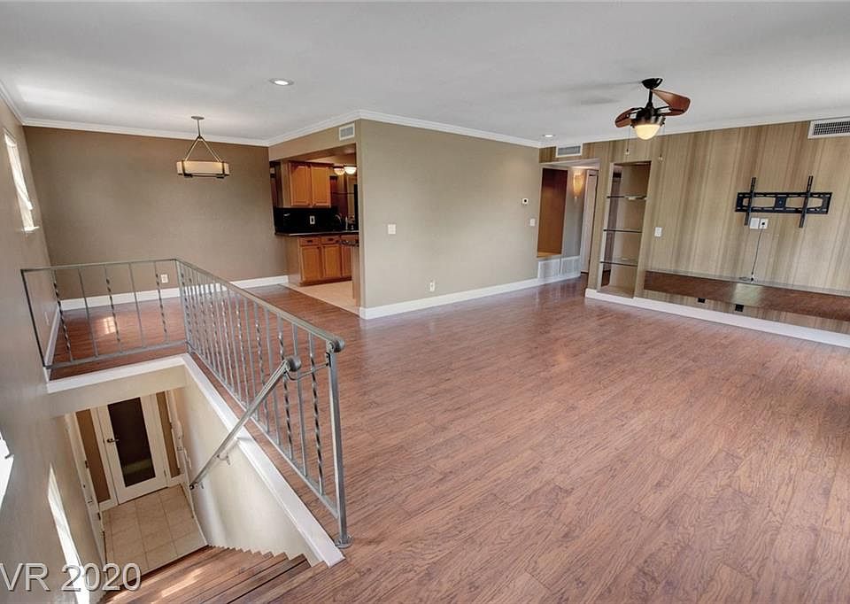 1st image of 3205 Pinehurst Dr APT D
