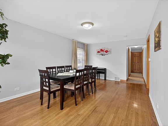 4th image of 8043 W Irving Park Rd