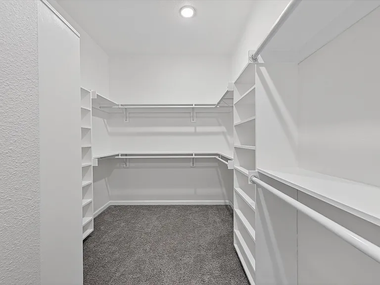 2902 Walnut St — Photo 15