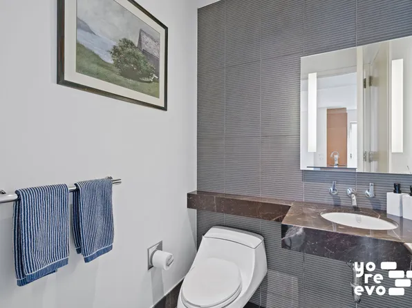 333 East 91st Street image 11 of 19