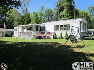 2911 Parkview Dr E, Pt Hope, MI 48468