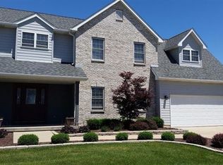 2652 Lois Dr, Valparaiso, IN 46385
