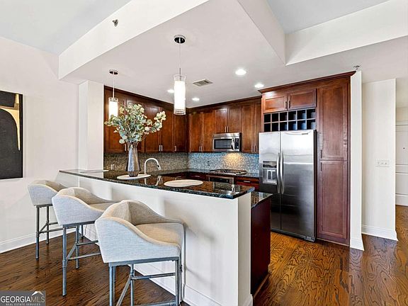 5th image of 270 17th St NW Unit 2108