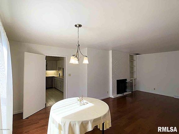5th image of 108 N Lark Ln