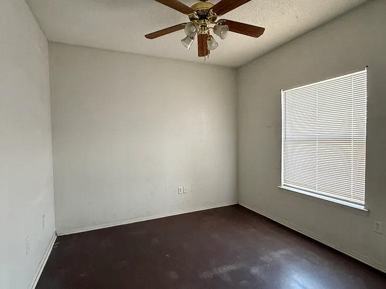 637 Villa Victoria Pl — Photo 7