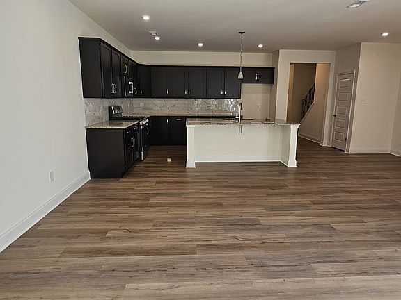 4th image of 10845 Farmstead Mill Ln