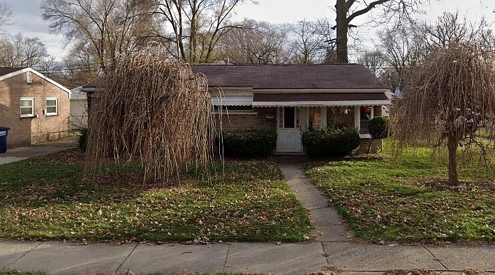 1st image of 34871 Fairchild St