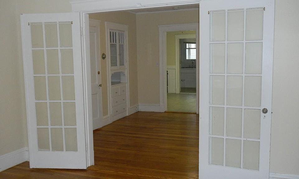 2nd image of 20 Cherry St #1