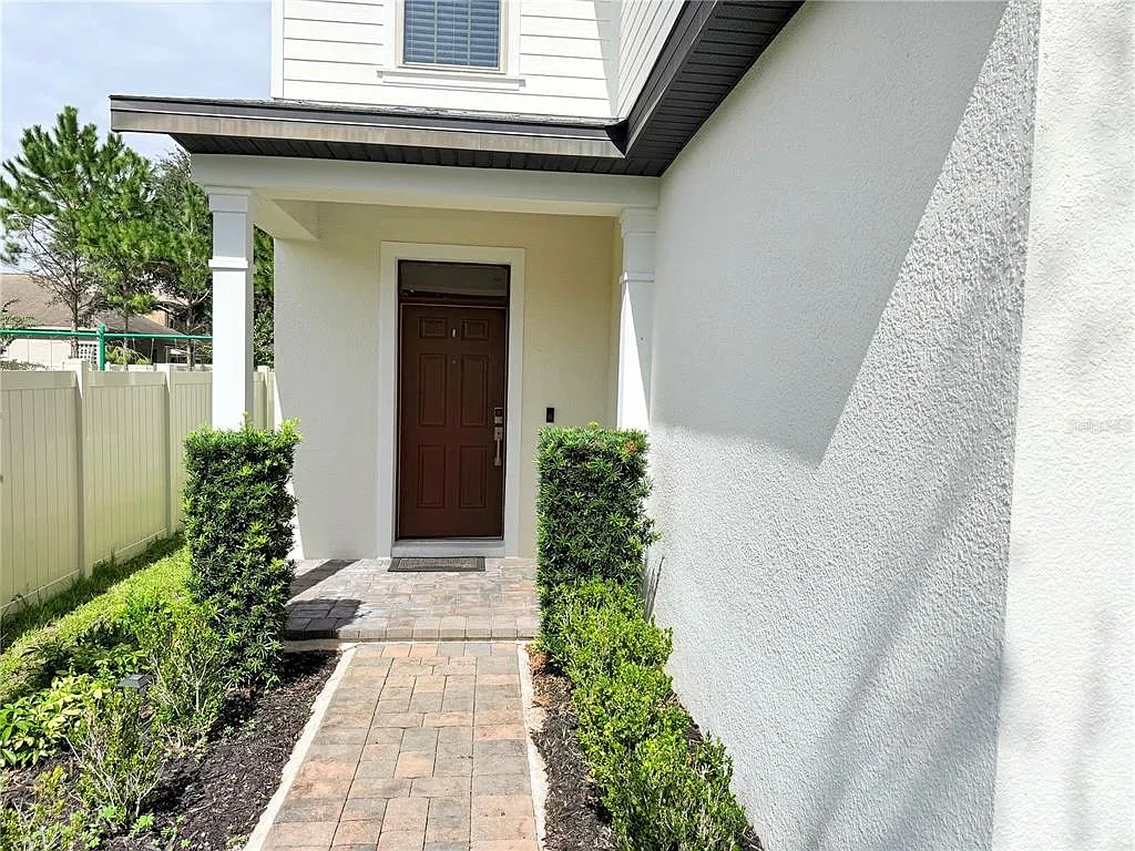 4 bed, 4.0 bath, 2898 sqft, $3,800 — Photo 3