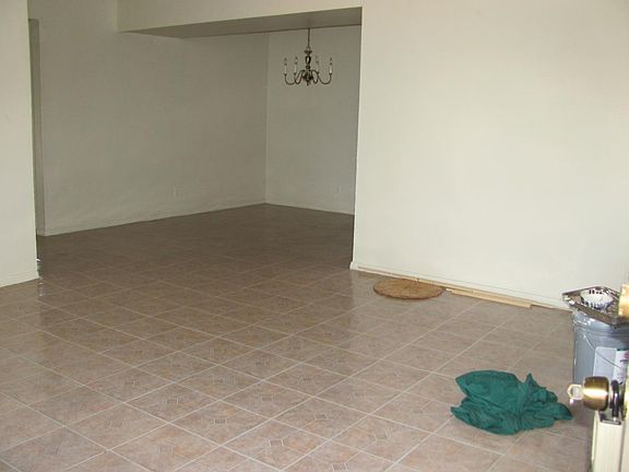 2nd image of 2304 Shidler Dr