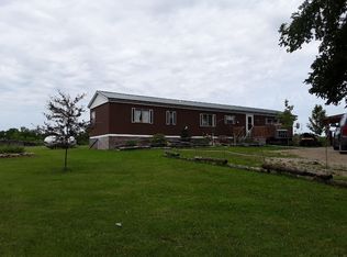 10898 Blackberry Rd, Luana, IA 52156