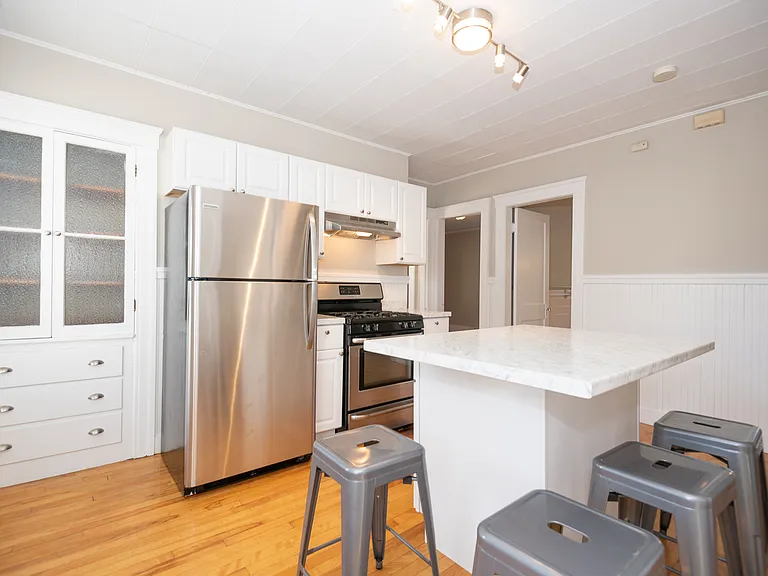 225 Ingleside Ave #2 — Photo 9