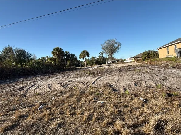 3318 40th St SW, Lehigh Acres, FL 33976