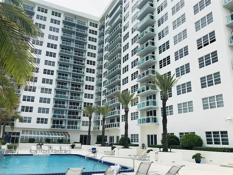 6917 Collins Ave #506 — Photo 20