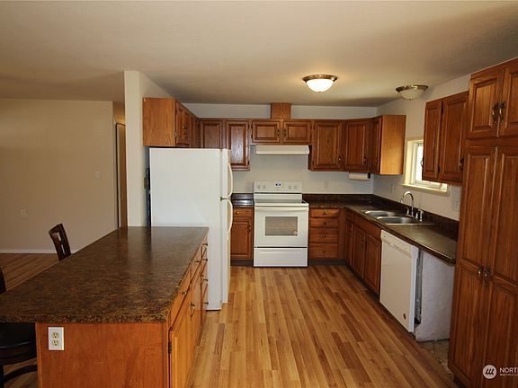 4th image of 20601 Lapaloma Drive E