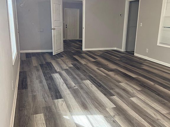 5th image of 415 S Marion Ave #101