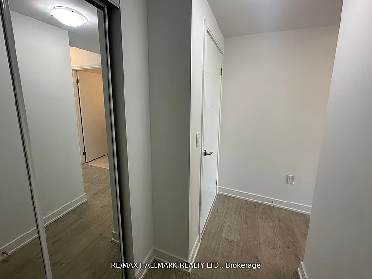50 Wellesley St E #2904 — Photo 15