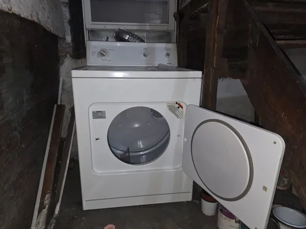 45 Neptune Avenue image 15 of 21