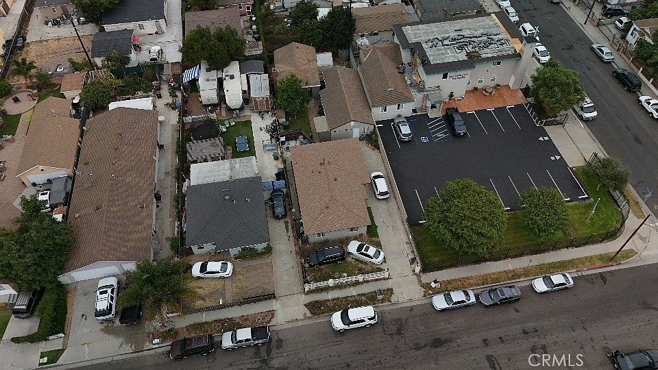 1st image of 20518 Raymond Ave