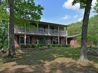 19 Whispering Pines Trl, Pacific, MO 63069