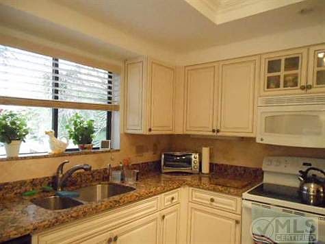 5th image of 15315 Strathearn Dr APT 11103