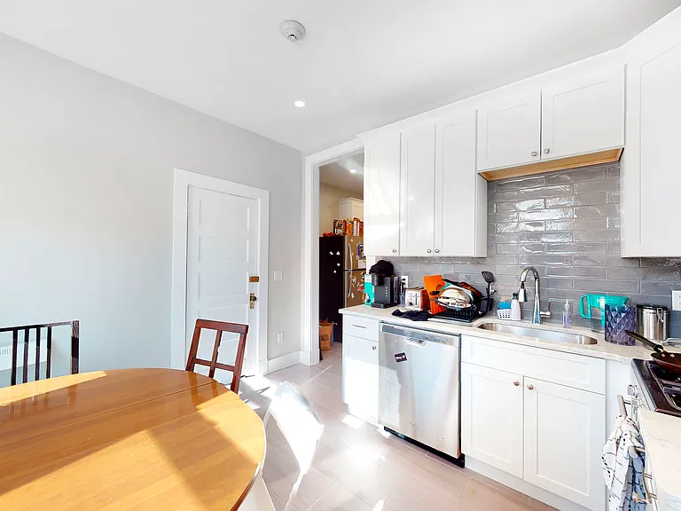 1284 Commonwealth Ave #5 — Photo 4