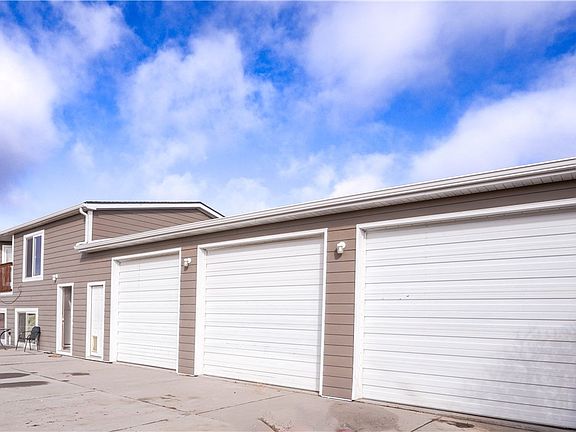 2nd image of 1218 Bighorn Rd