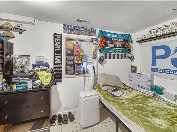 3rd image of 1523 S 51st Ct #Basement