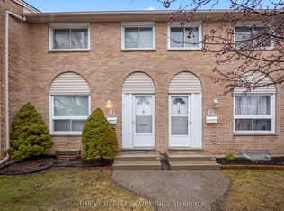 210 Carlyle Dr #12, London, ON N5V 3M9