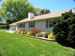 7 Ivanhoe Dr, Robbinsville, NJ 08691