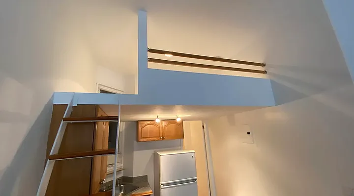 Rented by HOLTON REAL ESTATE INC. | media 7