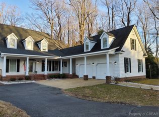 1575 Mariners Woods Dr, Hartfield, VA 23071