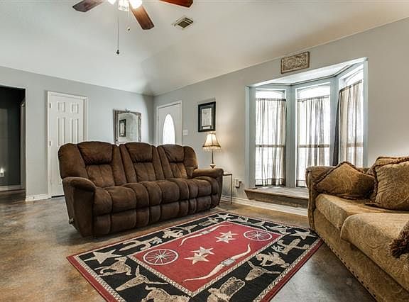 4th image of 2673 County Road 341