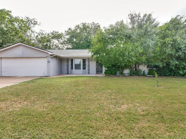 1904 Old Kirk Rd, Bedford, TX 76022