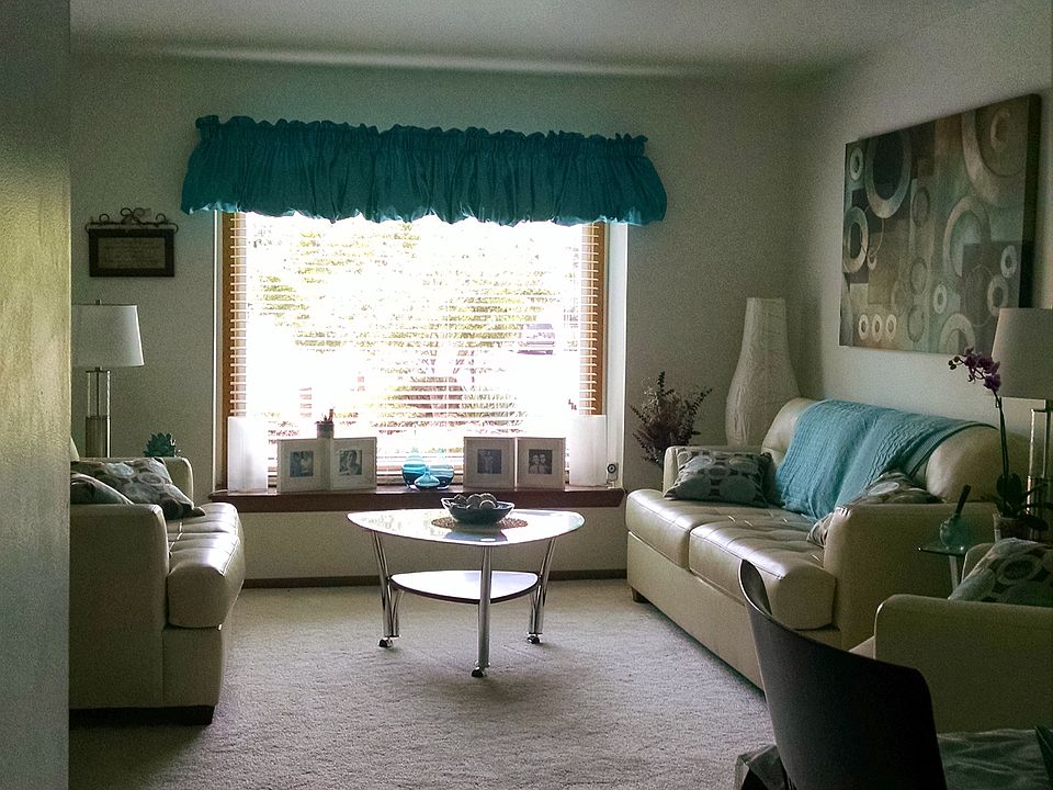 2nd image of 1554 Karen Ct