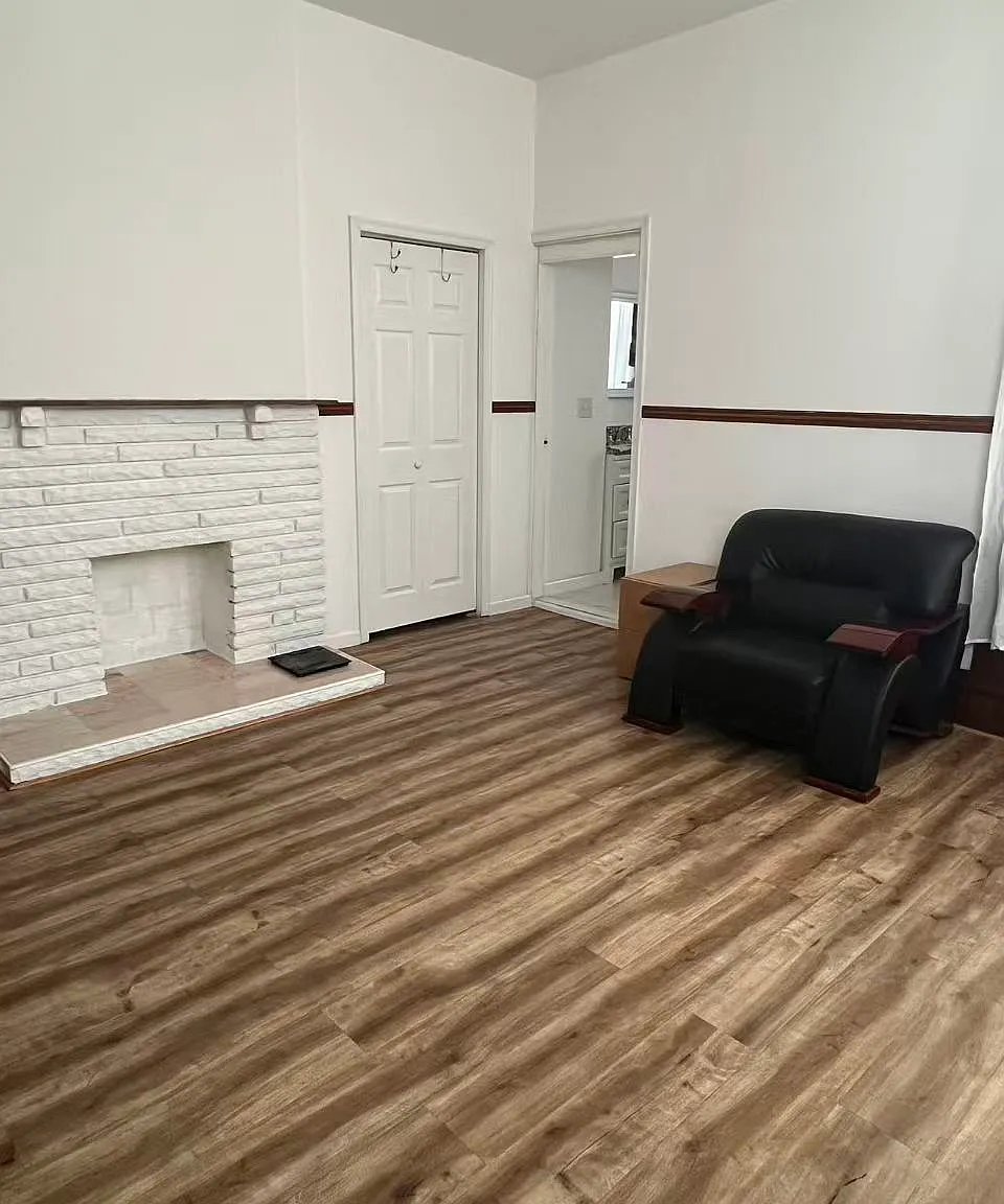 1 bed, $1,050 — Photo 2