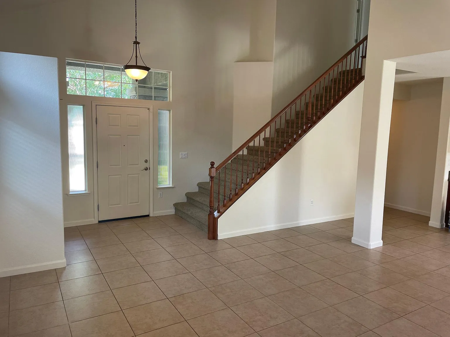 2181 Horseshoe Glen Cir — Photo 3