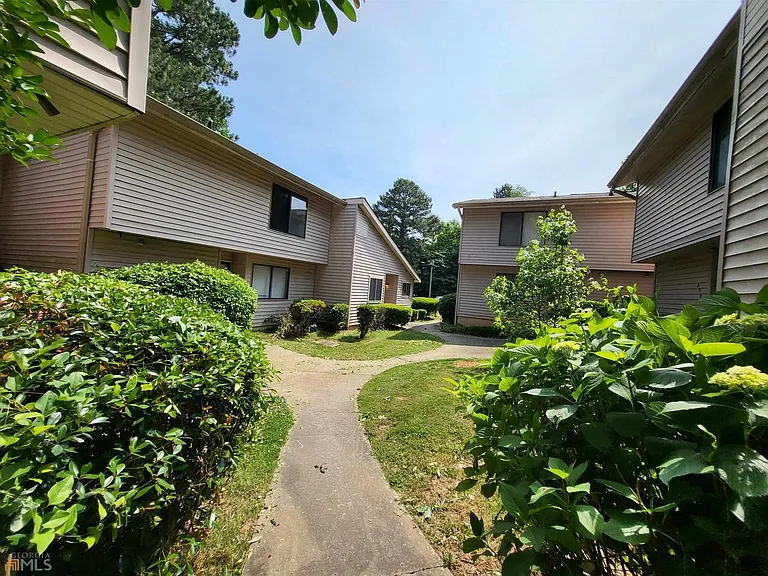 8589 Parkside Dr — Photo 12