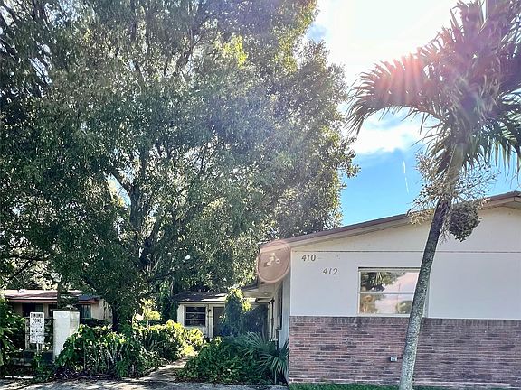 2nd image of 410 SW 27th Terrace