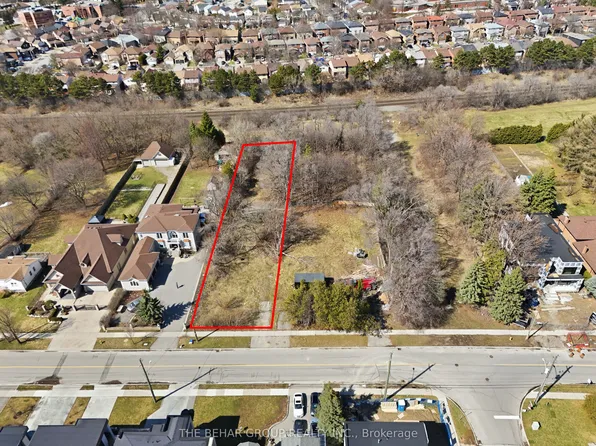 198 Crestwood Rd, Vaughan, ON L4J 1A9