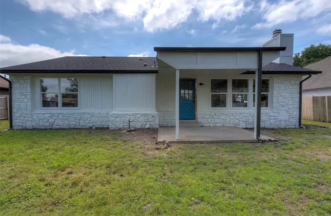 3900 S Sycamore Ave — Photo 12