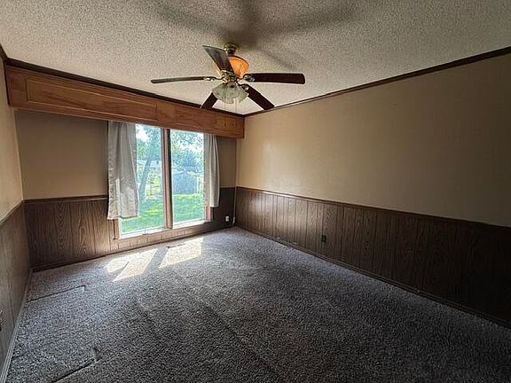 4th image of 1318 Garden Ln