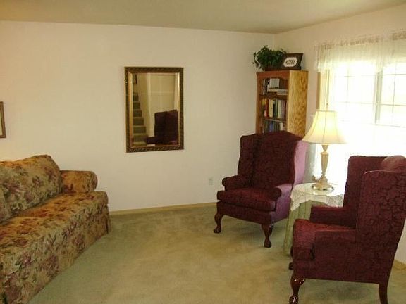 5th image of 5504 Montague Ln